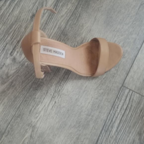 Sandals - Picture 3 of 3